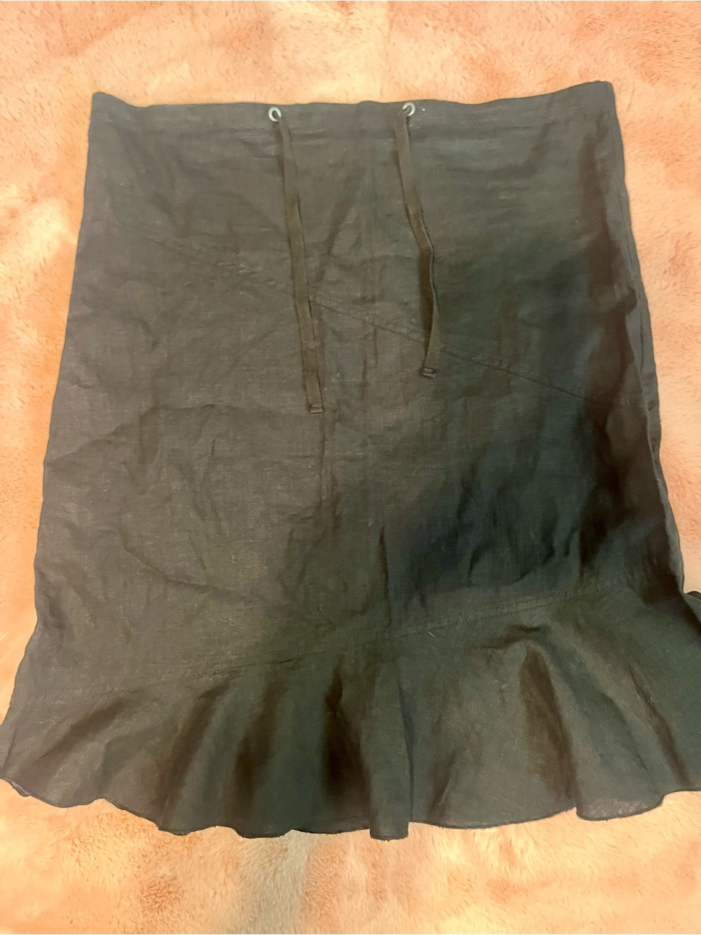 Womenβs Black Ruffle Hem Skirt